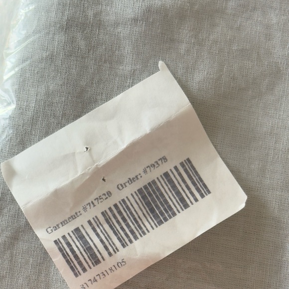 Quince 6-Piece Set of Linen and Airy Cotton Gauze Shams NWT - Picture 10 of 11